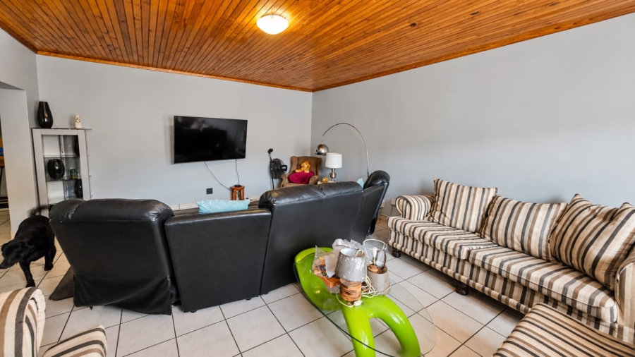 3 Bedroom Property for Sale in Ifafi North West